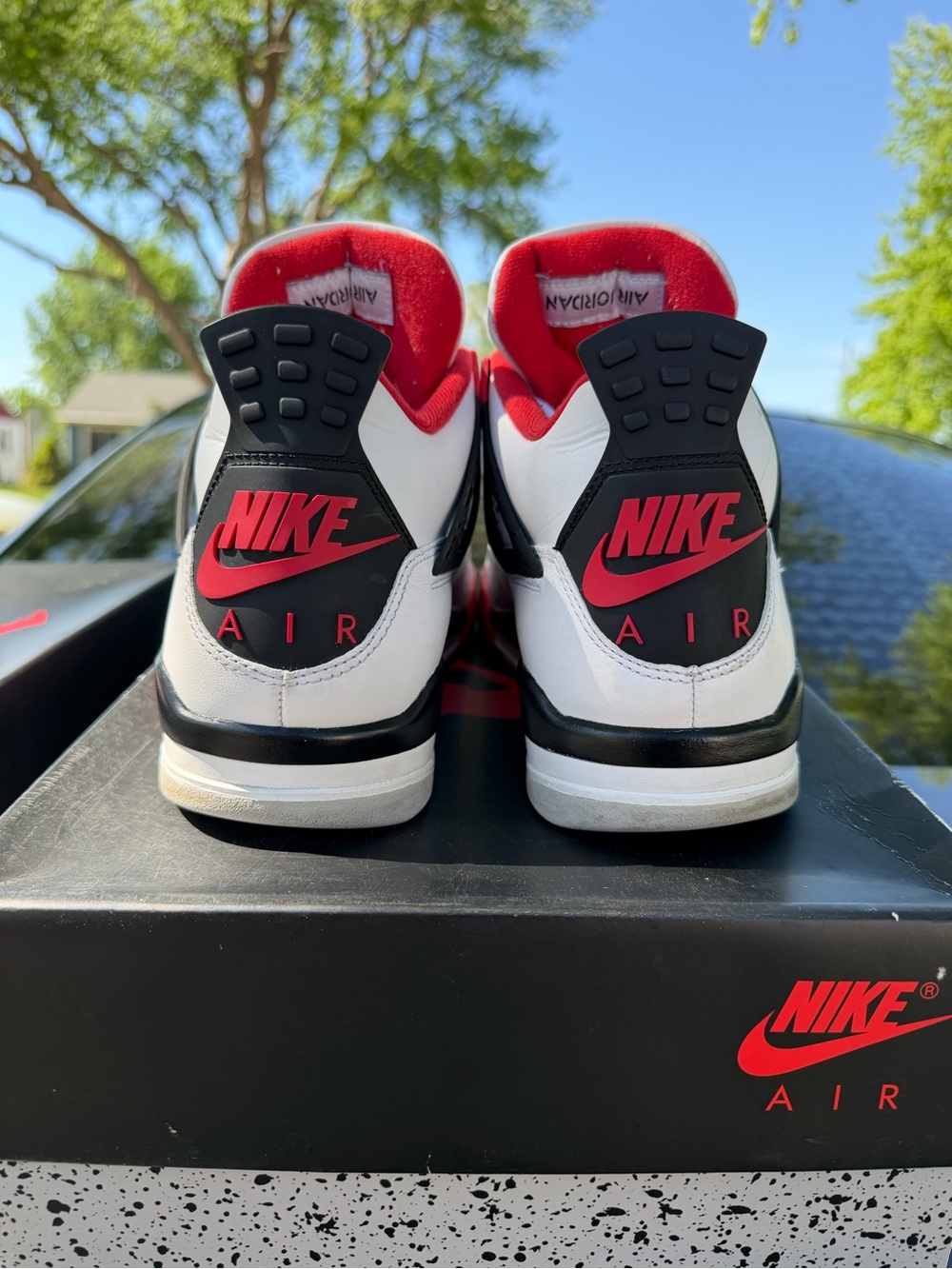Jordan 4 “Fire Red” - Picture 5 of 7